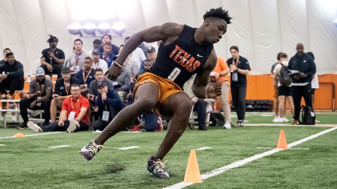 Cowboys Draft DeMarvion Overshown, Texas LB With 90th Pick In The 2023 NFL  Draft