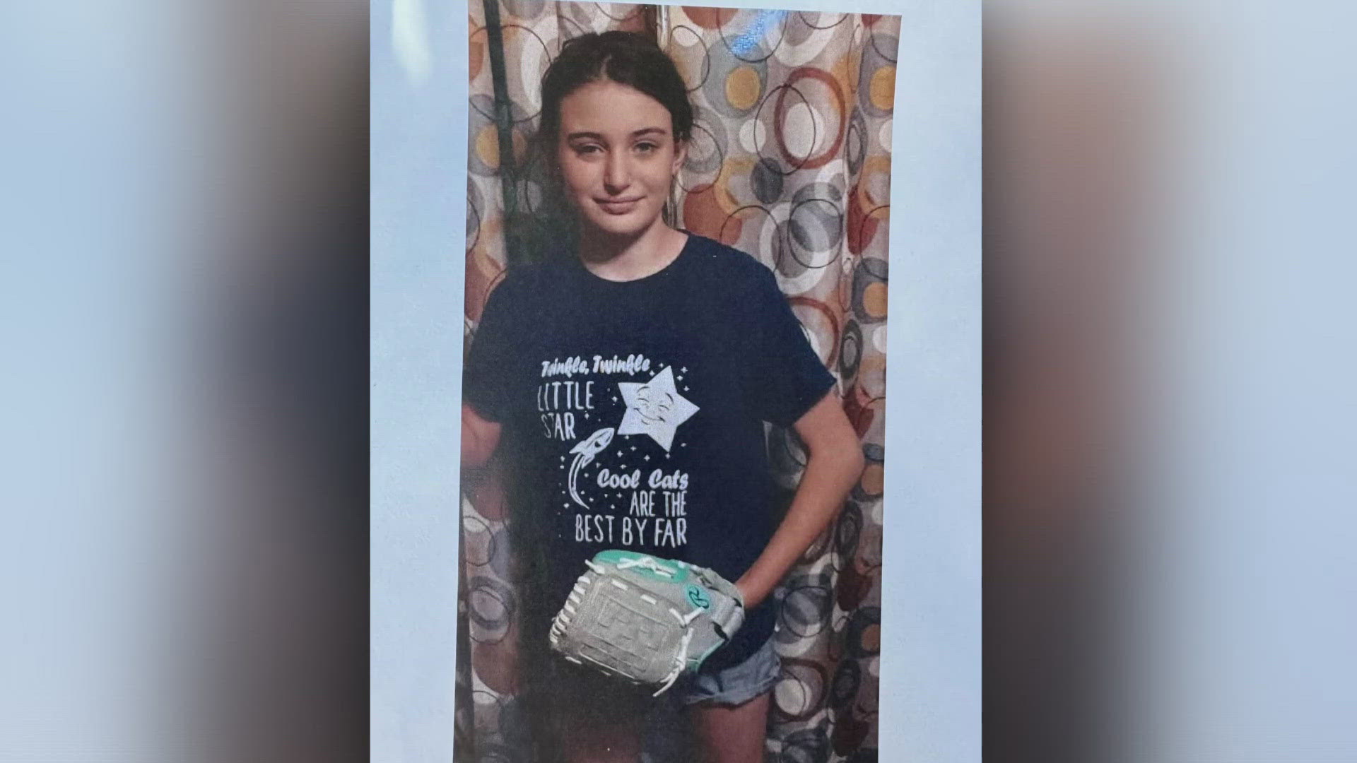 Many in Texas have gotten an Amber Alert on their phones on Friday as local police are look ing for 11-year-old Mia James.