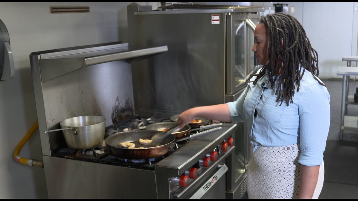 Local chef connects community with resources in food deserts - Vimarsana News