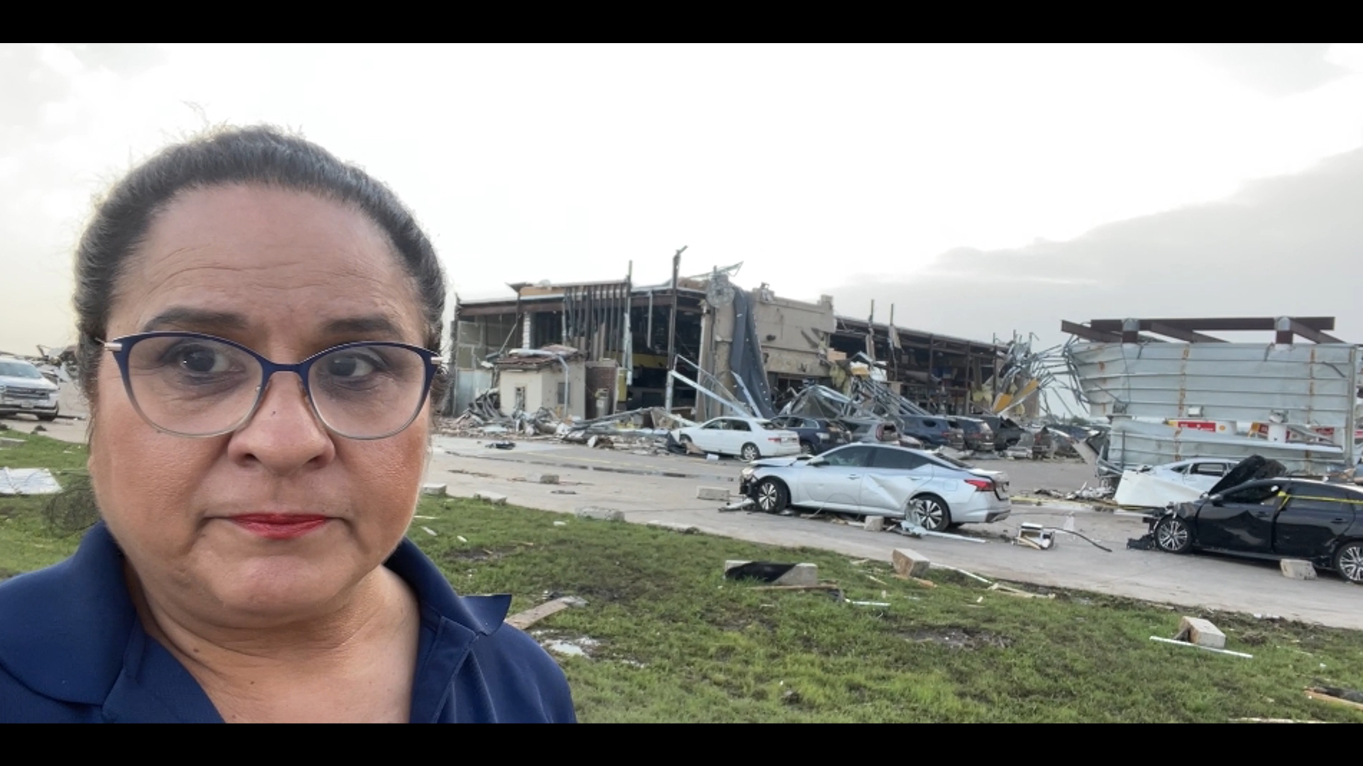 WFAA's Rebecca Lopez reports from a Cooke County Shell station where people sheltered in place during a reported tornado.