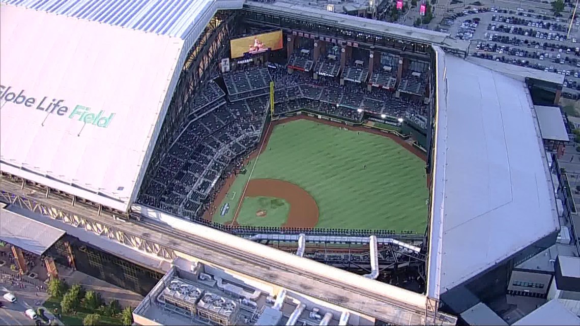 Globe Life Field retractable roof opening #Shorts 