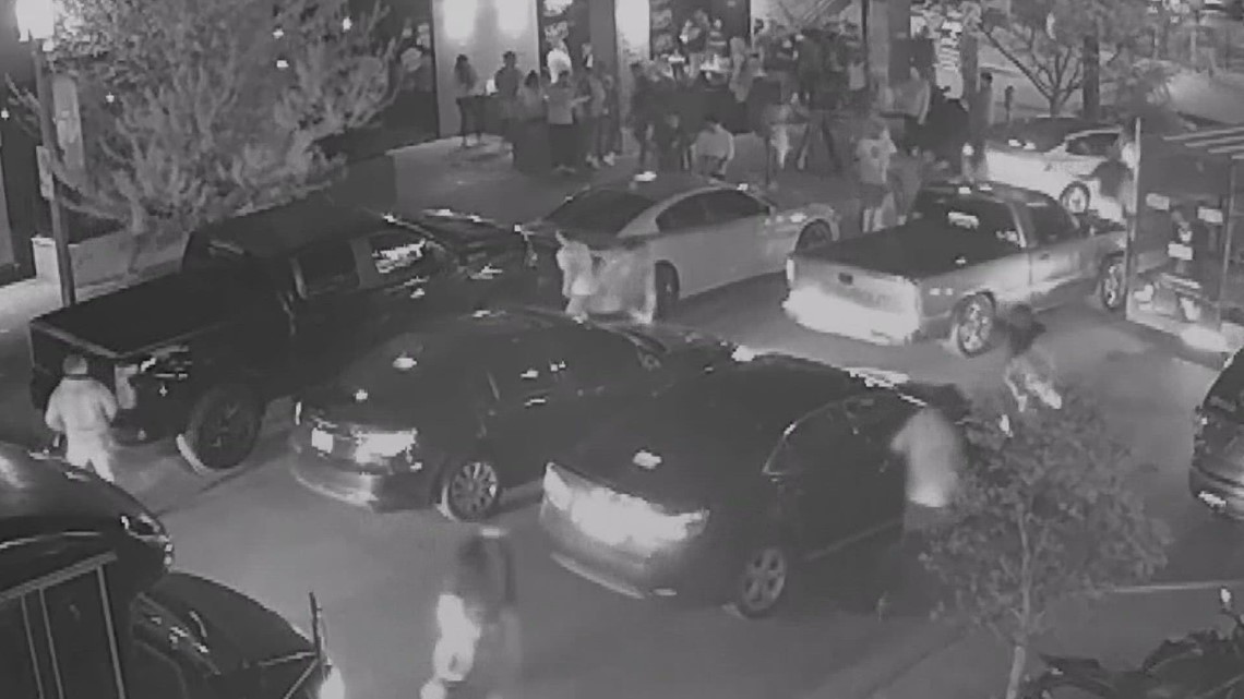 Two injured after shooting in Deep Ellum, Dallas police say