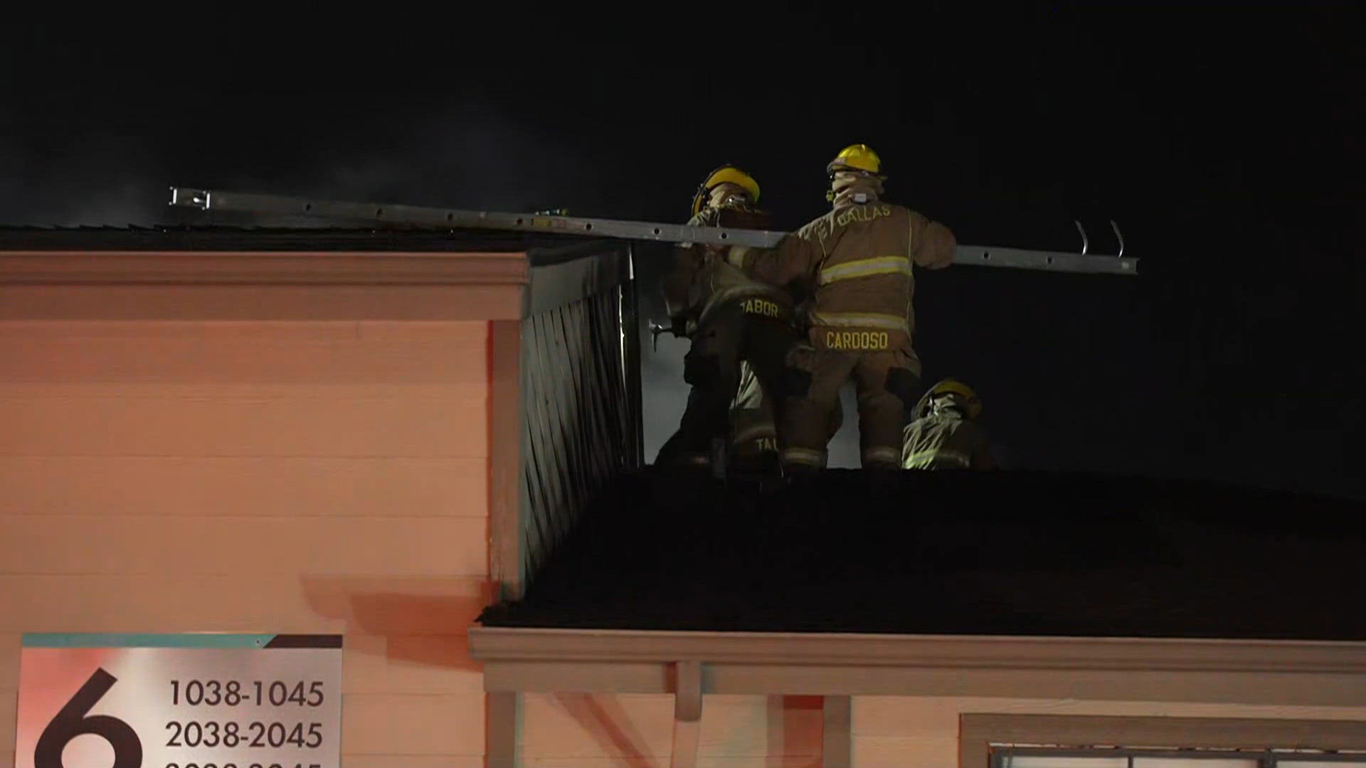 Dallas Fire-Rescue respond to 2-alarm fire at 3-story apartment ...