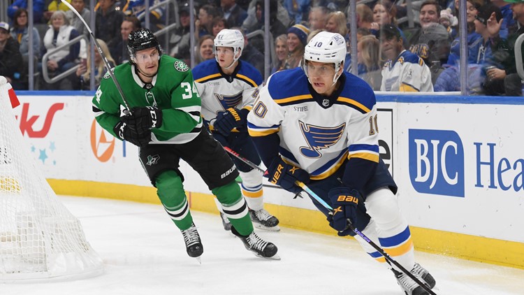 Stars sign Hintz to $67.5M, 8-year extension through 30-31