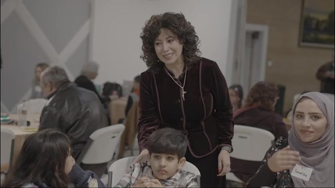 Iranian immigrant hosts Thanksgiving in East Dallas for refugees - Vimarsana News