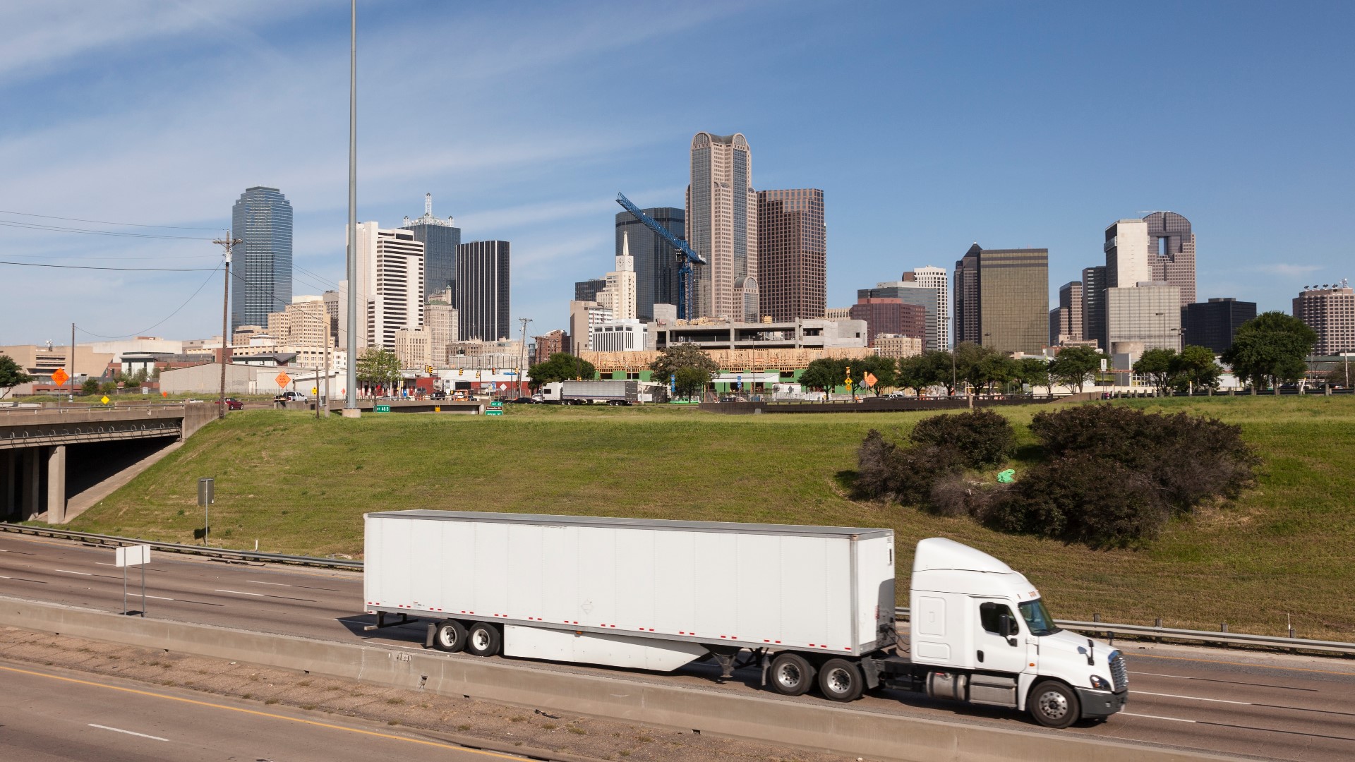 The Lone Star State came in at number ten, with a little more than 11% of life-endangering crashes involving large trucks.