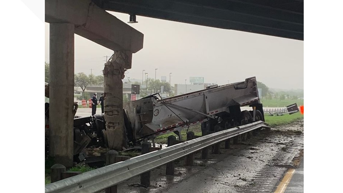 I-20 closed after semi crashes into bridge pillar in Parker County ...