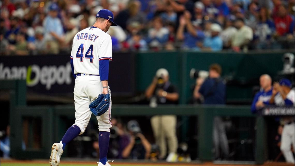 Rangers' Corey Seager reminded everyone who owns Globe Life Field