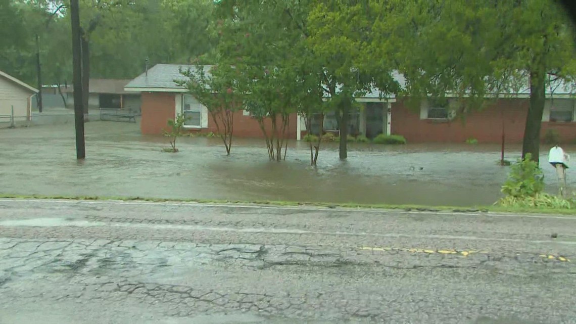 Homes take on water in Balch Springs as storm drops several inches of ...