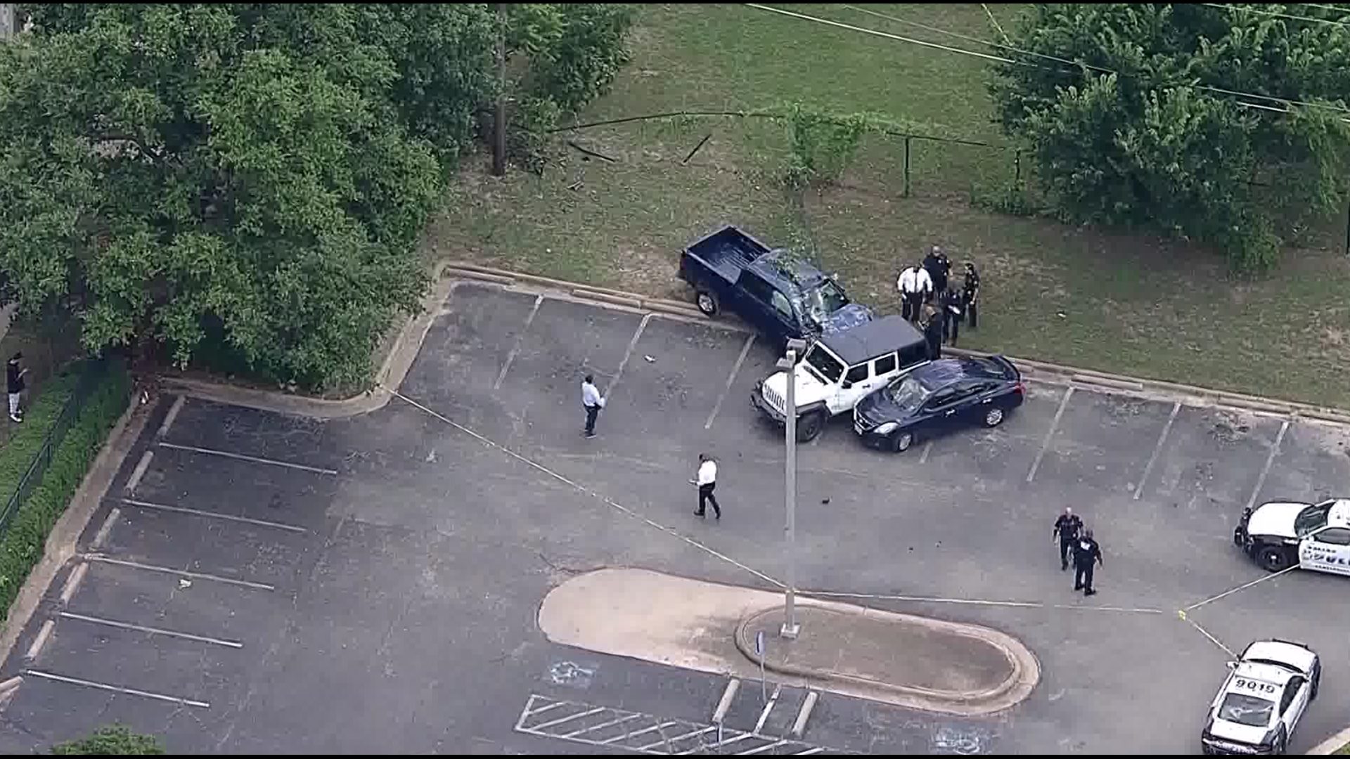 Road rage shooting on South Hampton Road: 1 dead | wfaa.com