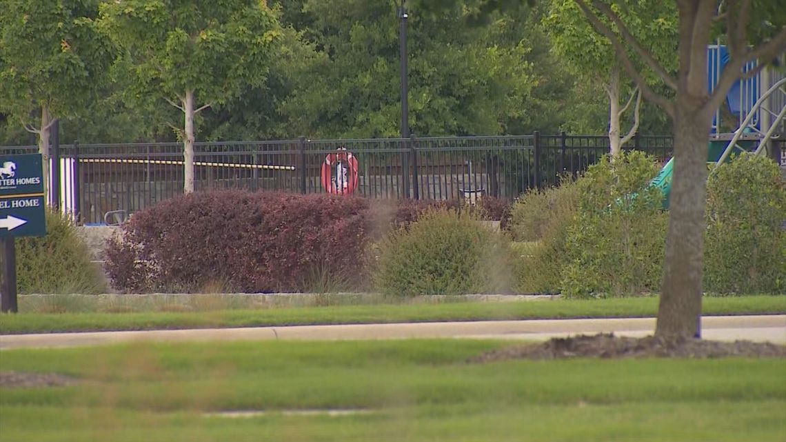 Man arrested after bringing rifle to Melissa community pool during confrontation, affidavit says