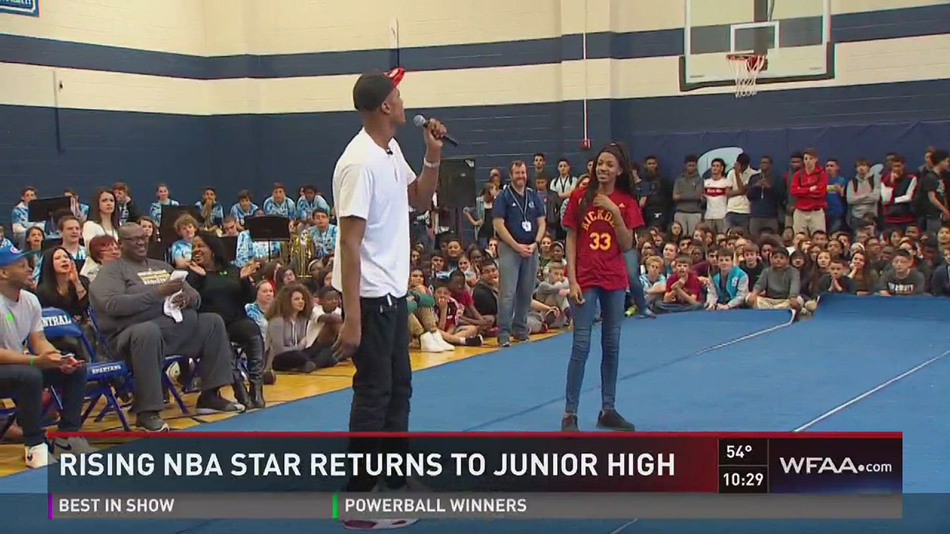 Rising NBA star returns to Euless school