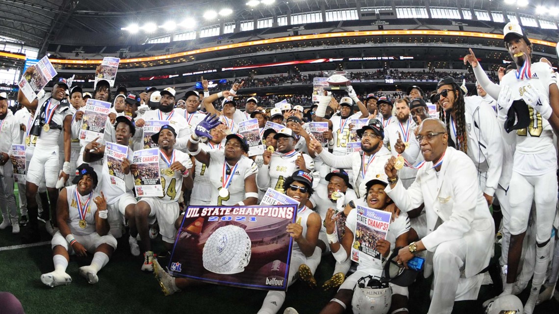 How to watch, buy tickets for 2022 UIL football state championship games at  AT&T Stadium