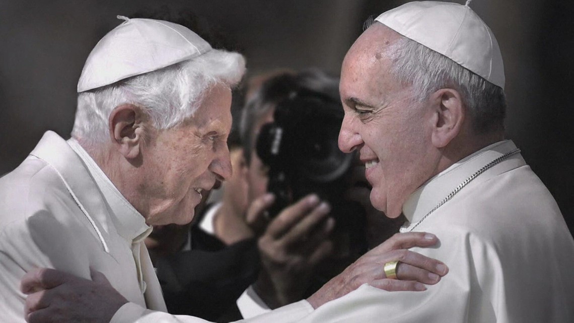 Pope Francis asks for prayers for health of retired pope Benedict XVI ...