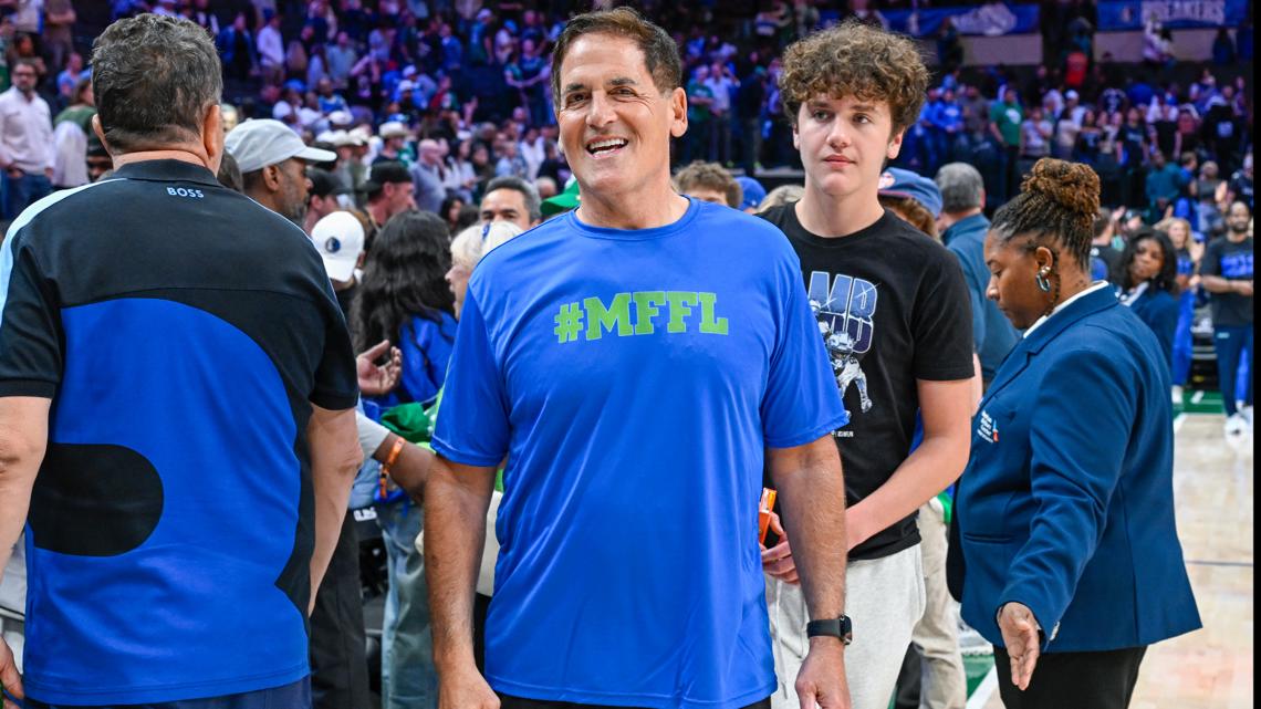 “If there was any chance of being able to do that anymore I would, but that’s just not the game anymore," Cuban told Front Office Sports about buying the team back.