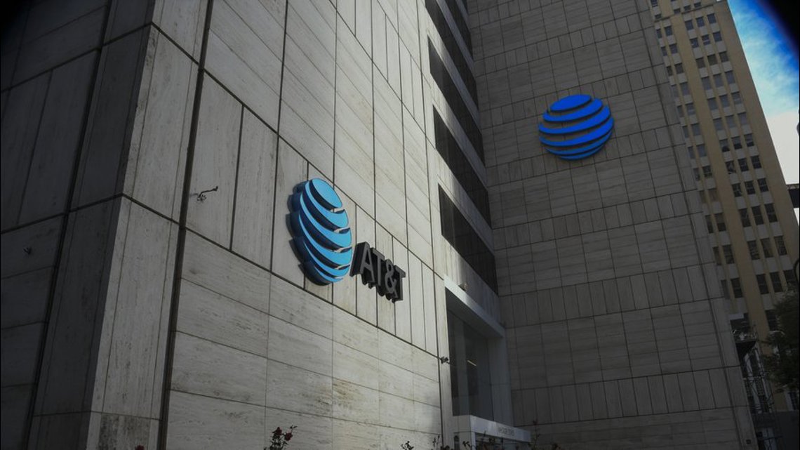 AT&T considers billion dollar deal, reports say | wfaa.com