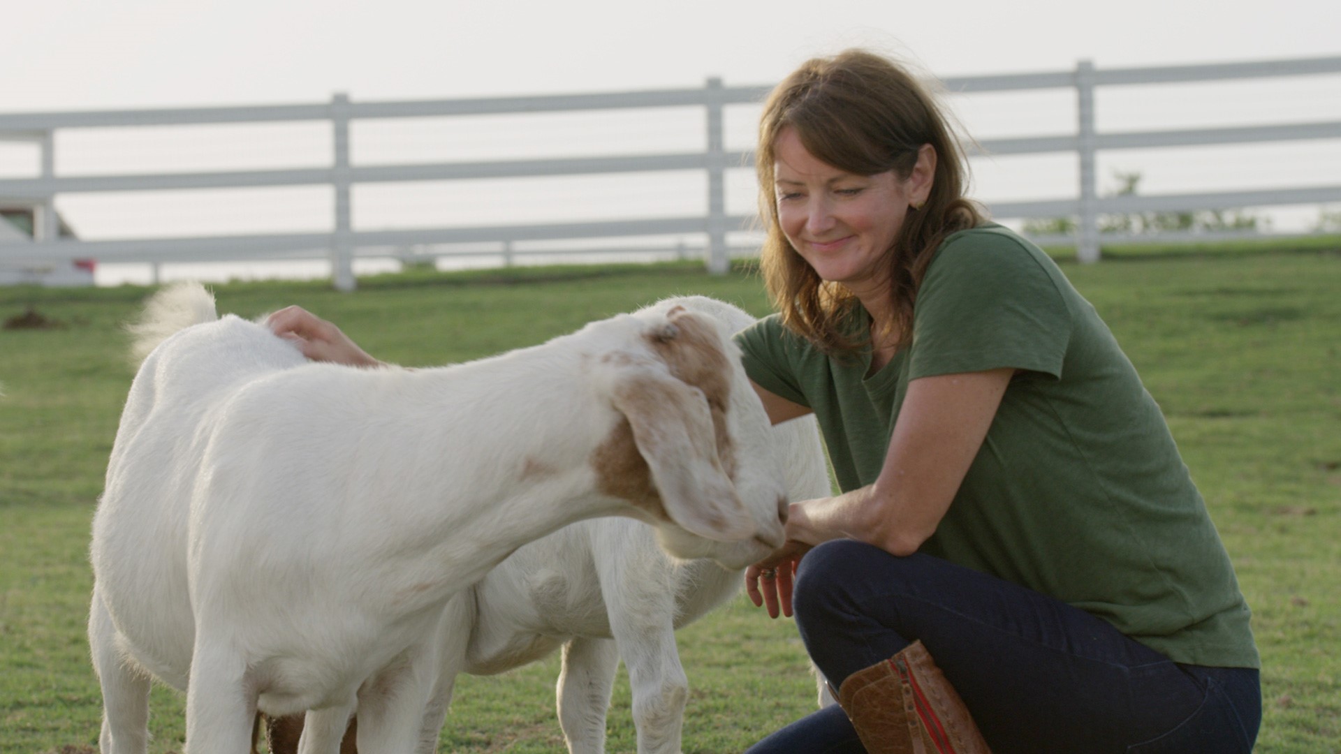 Rescuing animals and rescuing complexions, Shannon McLinden of Farmhouse Fresh sets a high bar for corporate responsibility.