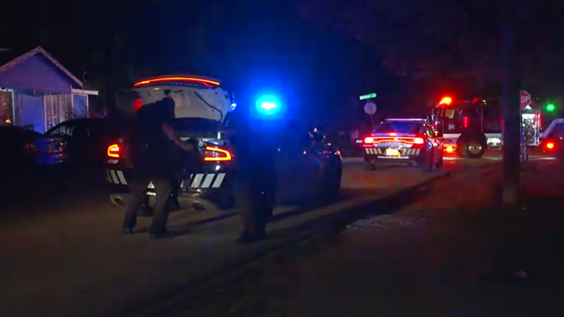 Police: 34-year-old man shot in car on Wilbur Street in Dallas | wfaa.com