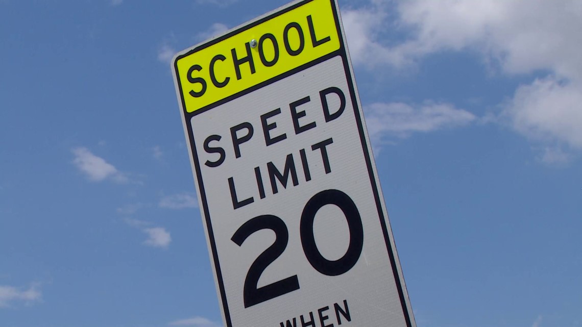 Dallas Police hand out 244 school zone citations in 2 weeks - Vimarsana News