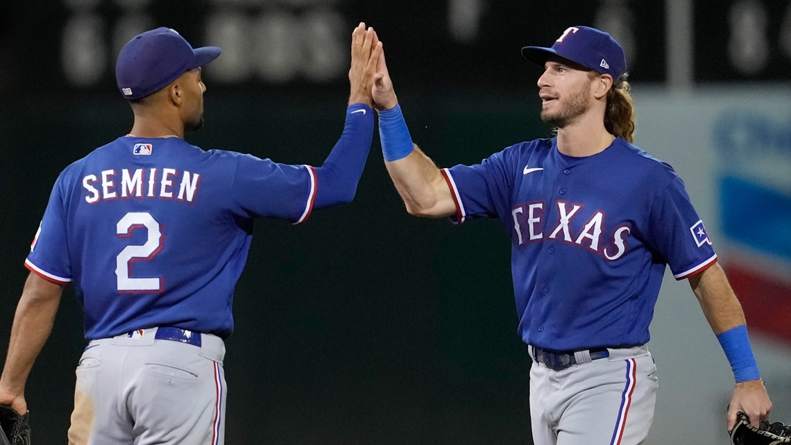 A's extend six game winning streak, sweep Texas Rangers
