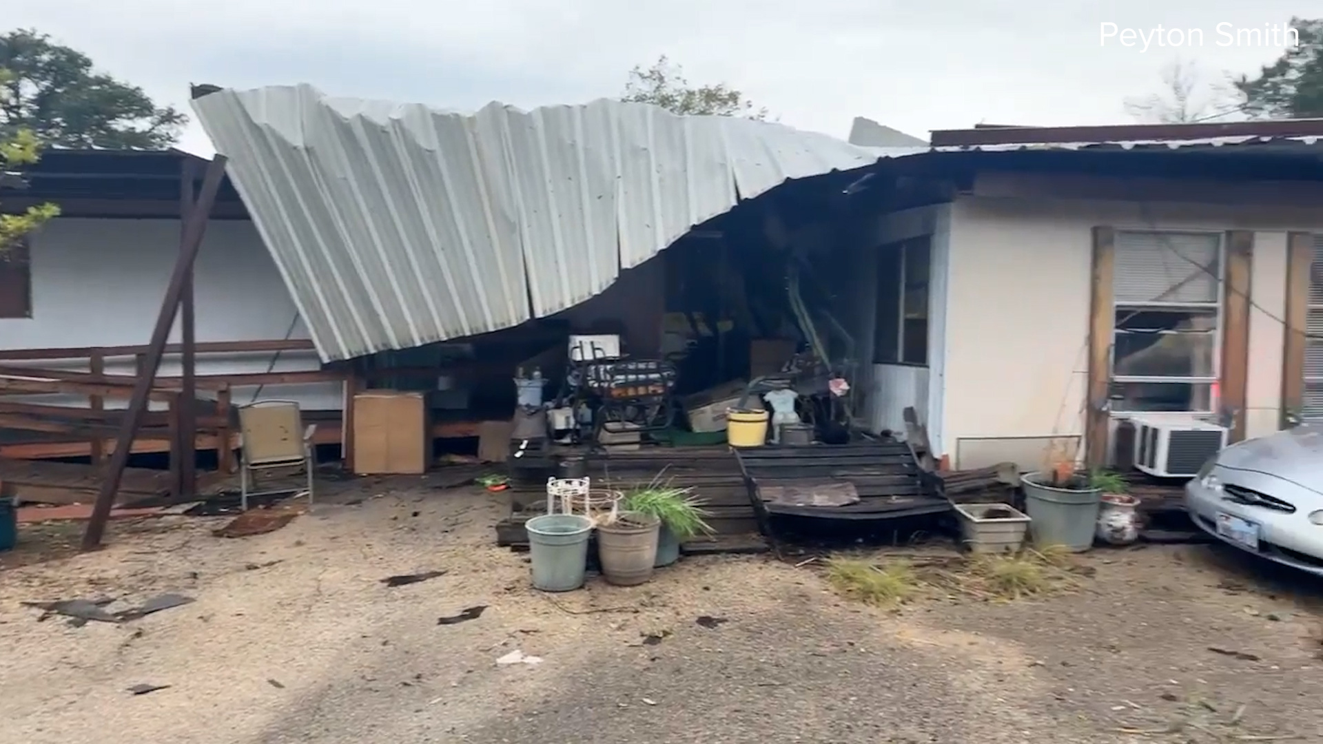 High winds damaged a building in North Texas after storms moved through the area Monday morning.