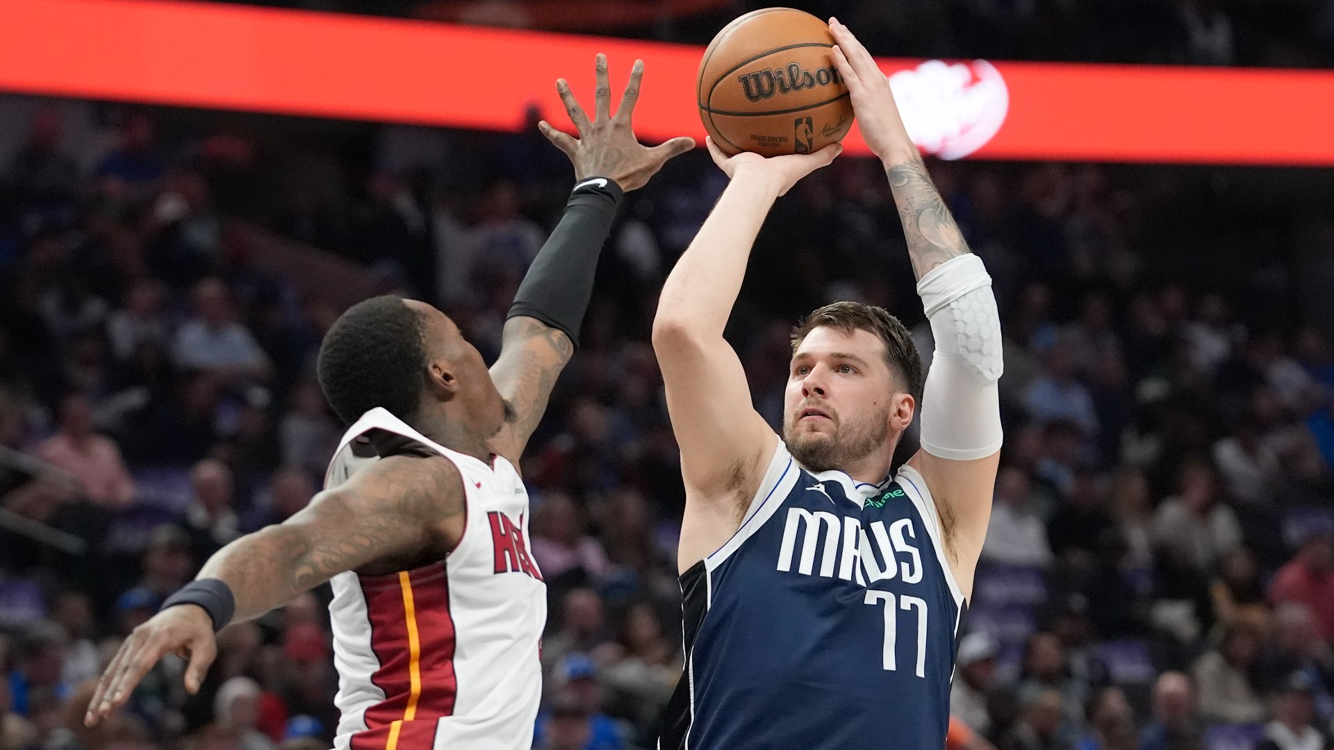 The Dallas Mavericks defeated Miami Heat, 114-108, on Thursday night at the American Airlines Center.