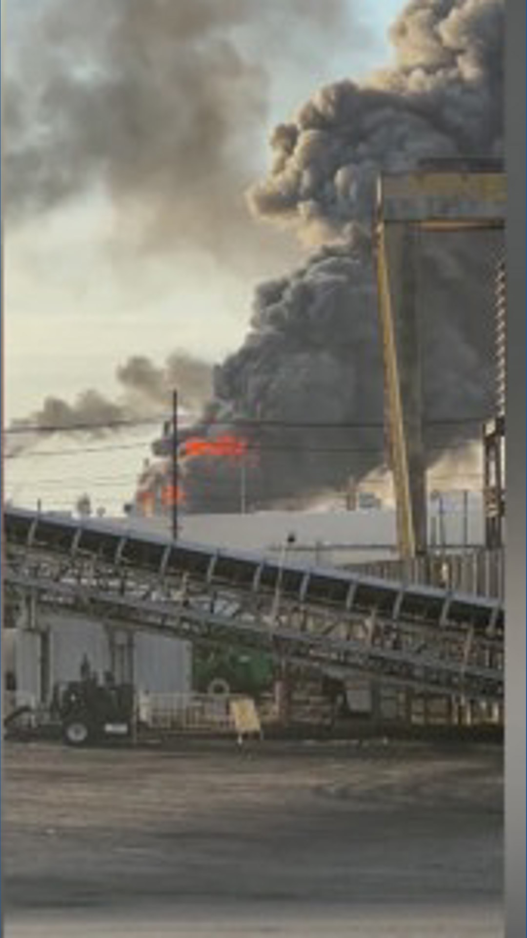 Residents shelter-in-place after explosion at Southeast Texas refinery ...