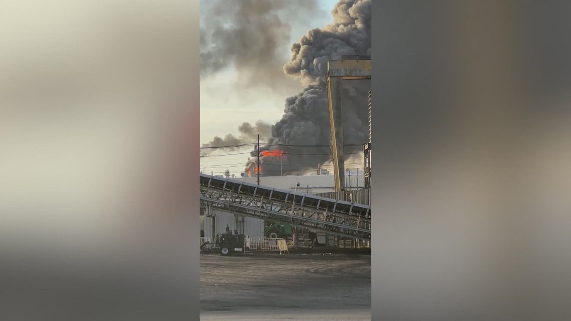 Residents shelter-in-place after explosion at Southeast Texas refinery ...