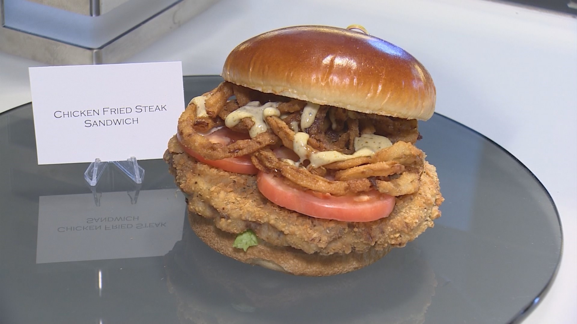 AT&T Stadium introduces new food lineup for 2019 football season | wfaa.com