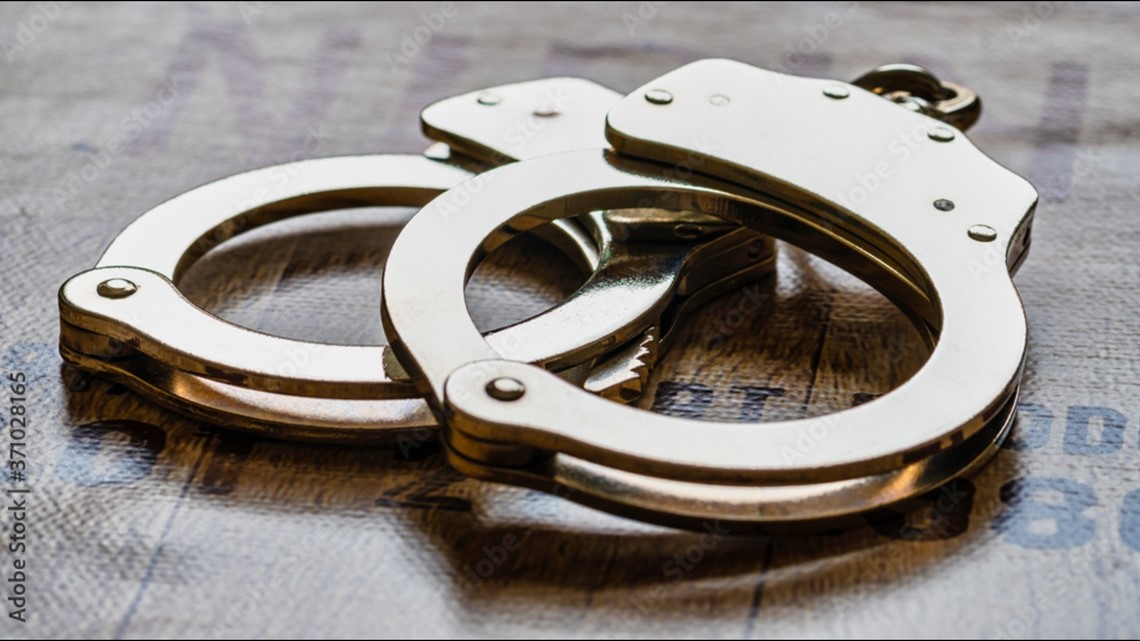 Feds: Fitness trackers stolen from Corsicana, Texas, warehouse - Vimarsana News