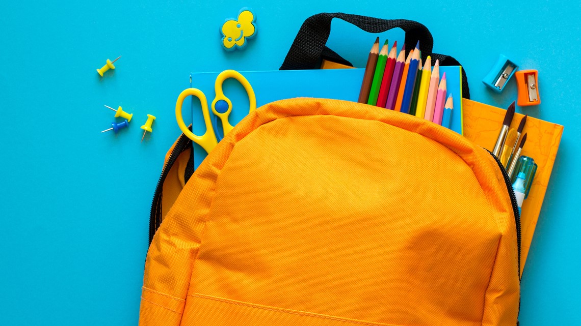 Dallas ISD students to receive free school supplies at Mayor's