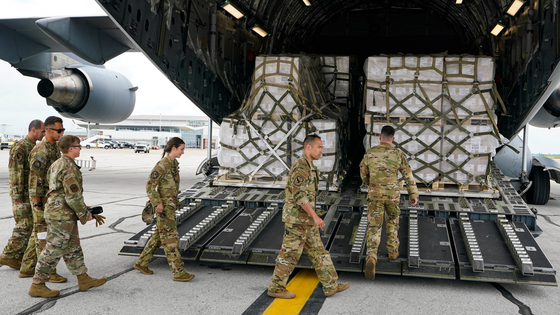 Agriculture Secretary Tom Vilsack greeted the arrival of the first shipment of formula from Switzerland by way of Ramstein Air Base.