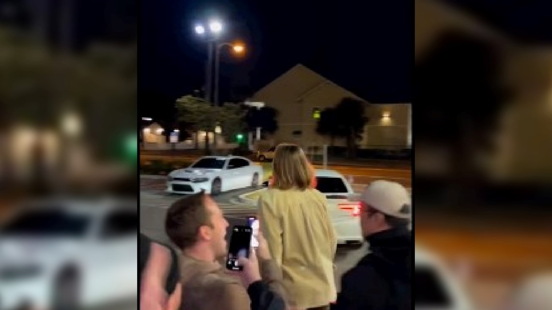 Jaguars' Trevor Lawrence celebrates victory at Waffle House