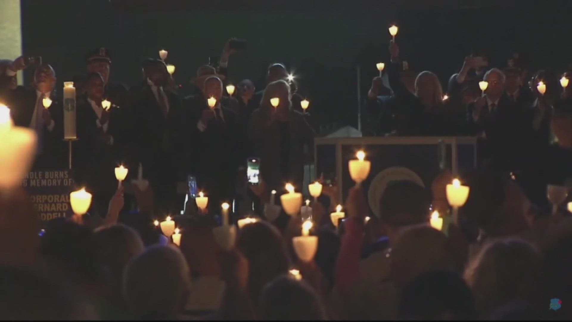 Thousands gather to honor fallen law enforcement | wfaa.com