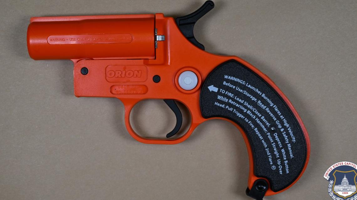 Man arrested with flare gun trying to enter US Capitol | wfaa.com